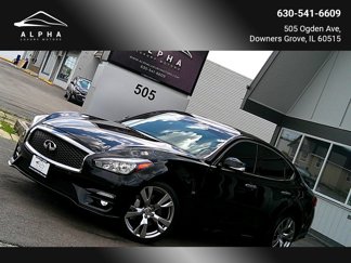 Used 2017 INFINITI Q70 3.7 image 1