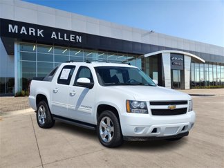 Used 2011 Chevrolet Avalanche LS image 1