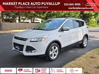 Used 2015 Ford Escape SE w/ Equipment Group 201A image 1
