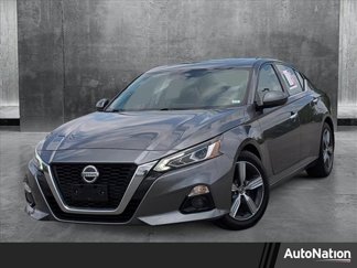 Used 2022 Nissan Altima 2.5 SL image 1