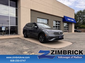 Certified 2022 Volkswagen Tiguan SE image 1