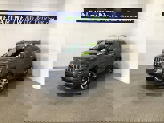 Used 2019 Jeep Cherokee Limited image 1