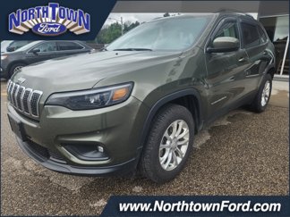 Used 2019 Jeep Cherokee Latitude w/ Cold Weather Group image 1