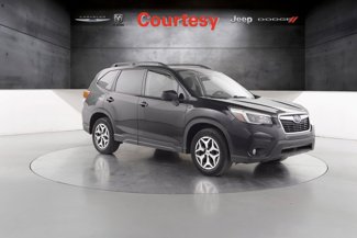 Used 2021 Subaru Forester Premium image 1