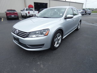 Used 2012 Volkswagen Passat 2.5 SE image 1
