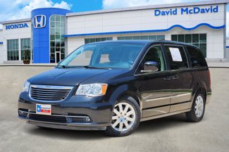 Used 2016 Chrysler Town & Country Touring image 1