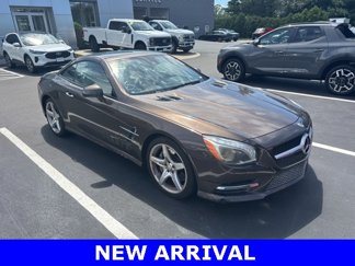 Used 2013 Mercedes-Benz SL 550 w/ Premium Pkg image 1
