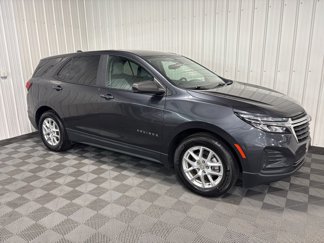 Used 2022 Chevrolet Equinox LS w/ LS Convenience Package image 1