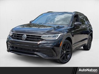 Used 2022 Volkswagen Tiguan SE R-Line image 1