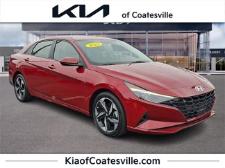 Used 2023 Hyundai Elantra SEL w/ Convenience Package image 1