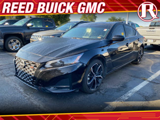 Used 2023 Nissan Altima 2.5 SR image 1