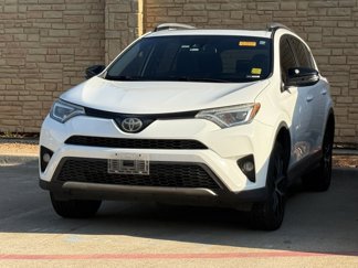 Used 2017 Toyota RAV4 SE image 1