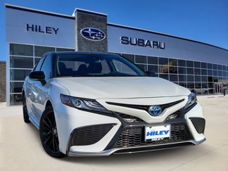 Used 2022 Toyota Camry XSE image 1