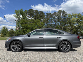 Used 2017 Volkswagen Passat 1.8T R-Line image 1