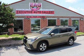 Used 2023 Subaru Ascent Premium w/ Convenience Package image 1