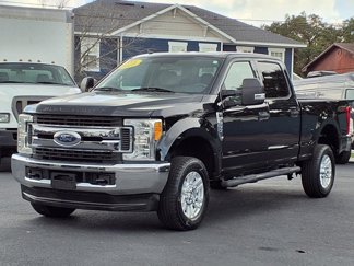 Used 2017 Ford F250 XLT image 1