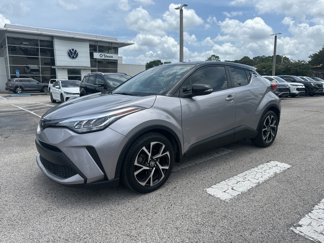 Used 2020 Toyota C-HR XLE image 1
