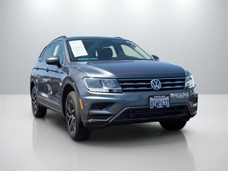 Used 2021 Volkswagen Tiguan SE image 1