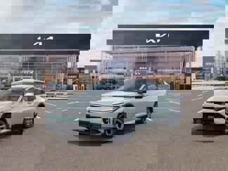 New 2025 Kia K4 LXS image 1