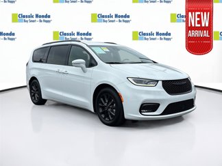 Used 2021 Chrysler Pacifica Touring w/ S Appearance Package video 1