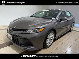 Certified 2019 Toyota Camry LE image 1