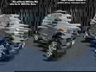 Certified 2023 Ford Explorer XLT image 1