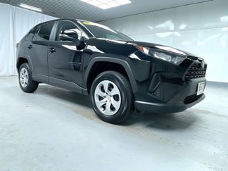 Certified 2022 Toyota RAV4 LE image 1