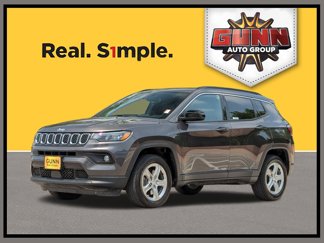 Used 2024 Jeep Compass Latitude image 1