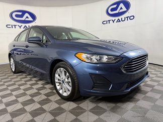 Used 2019 Ford Fusion SE image 1