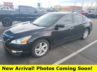 Used 2014 Nissan Altima 2.5 SV image 1