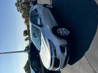 Used 2022 Chevrolet Equinox LT image 1