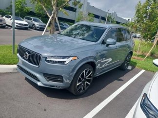 Used 2022 Volvo XC90 T6 Momentum image 1