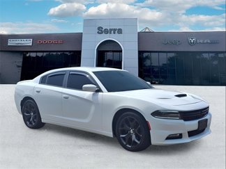 Used 2017 Dodge Charger SXT w/ Driver Convenience Group image 1