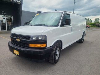 Used 2018 Chevrolet Express 2500 Extended image 1