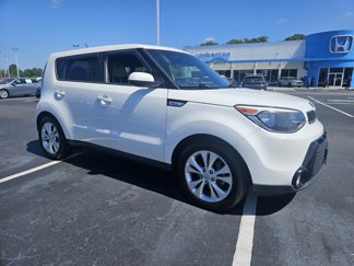 Used 2016 Kia Soul + image 1