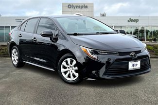 Used 2024 Toyota Corolla LE image 1