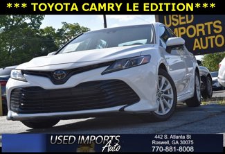 Used 2020 Toyota Camry LE image 1