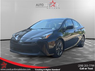 Used 2021 Toyota Prius XLE image 1