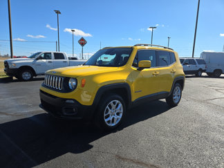 Used 2016 Jeep Renegade Latitude w/ Cold Weather Group image 1