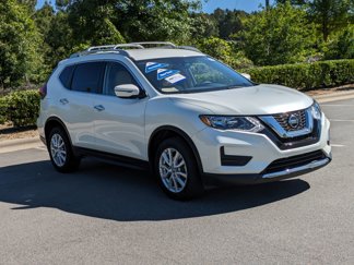 Used 2020 Nissan Rogue SV image 1