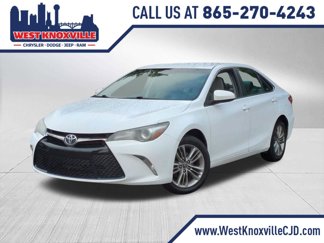 Used 2017 Toyota Camry SE image 1