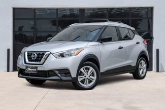 Used 2019 Nissan Kicks S w/ Exterior Package image 1