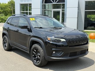 Used 2022 Jeep Cherokee Latitude image 1