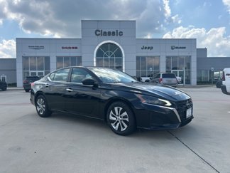 Used 2023 Nissan Altima 2.5 S image 1
