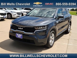 Used 2022 Kia Sorento LX image 1