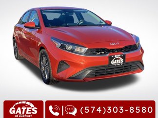 Used 2023 Kia Forte LXS image 1