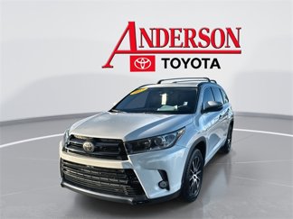 Used 2017 Toyota Highlander SE image 1