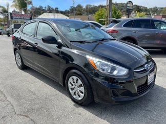 Used 2017 Hyundai Accent SE image 1