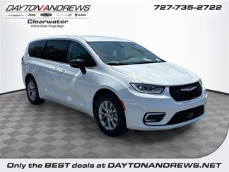 Certified 2024 Chrysler Pacifica Touring-L image 1