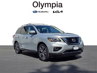 Used 2017 Nissan Pathfinder Platinum w/ Family Entertainment Package image 1